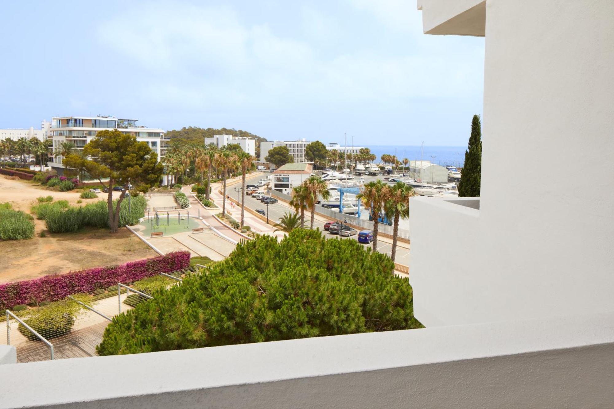 סנטה אאולריה דס ריו Hotel Tres Torres מראה חיצוני תמונה