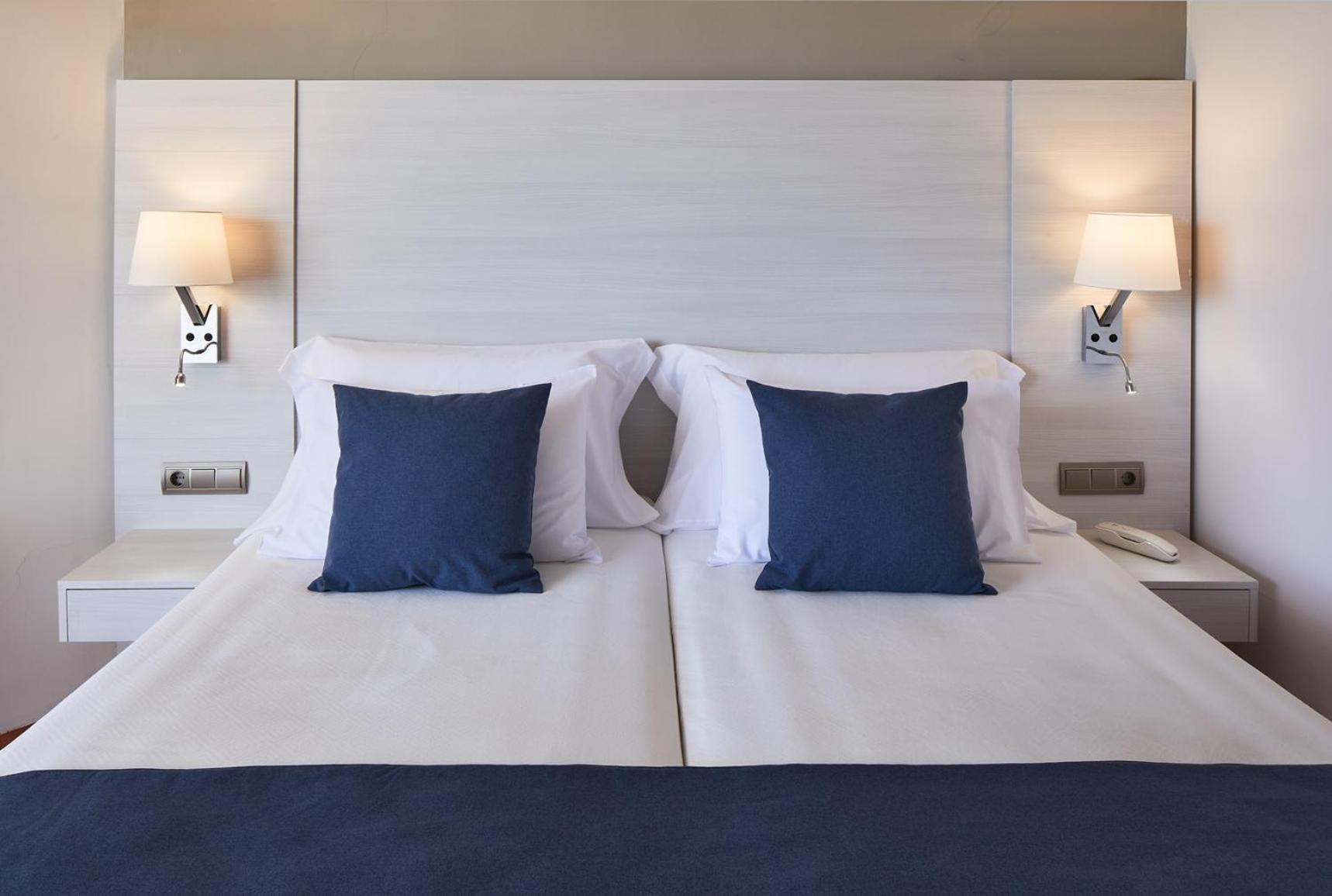 סנטה אאולריה דס ריו Hotel Tres Torres מראה חיצוני תמונה
